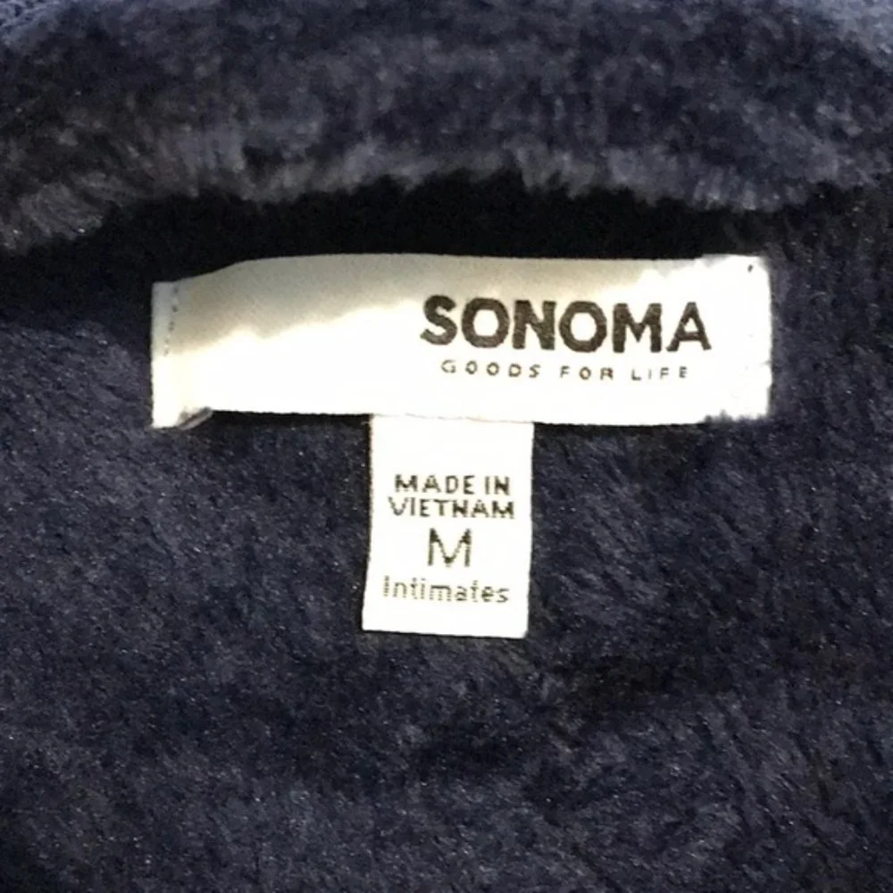 NwoT Sonoma super soft faux fur robe Glitter SLEEP embroidered on back - Picture 7 of 8